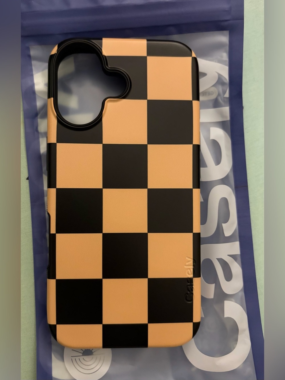 Fit check black and brown checkered case (iPhone 17)